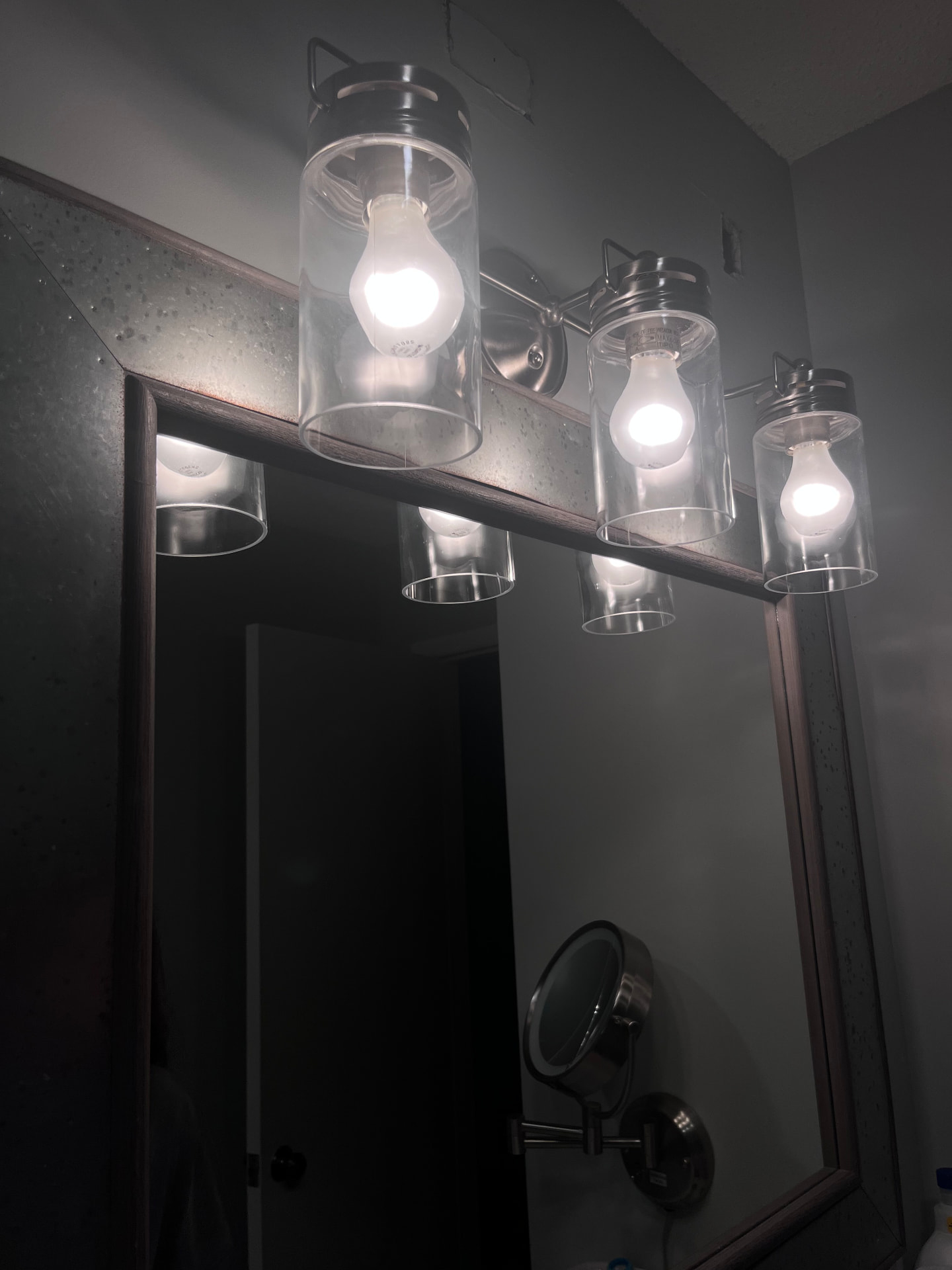 Bathroom Shine after cleaning